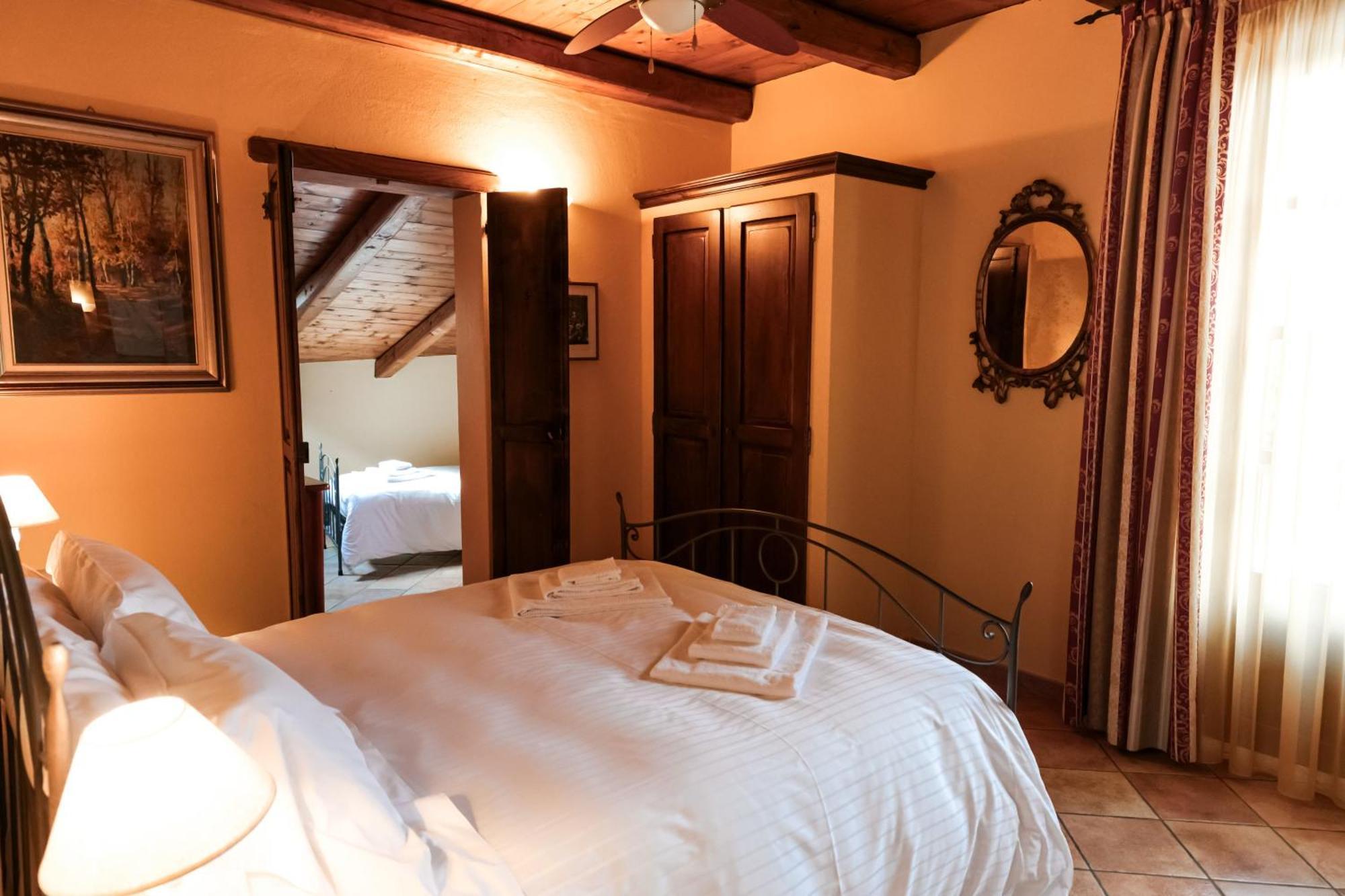 La Cantinella Country House La Morra Kültér fotó