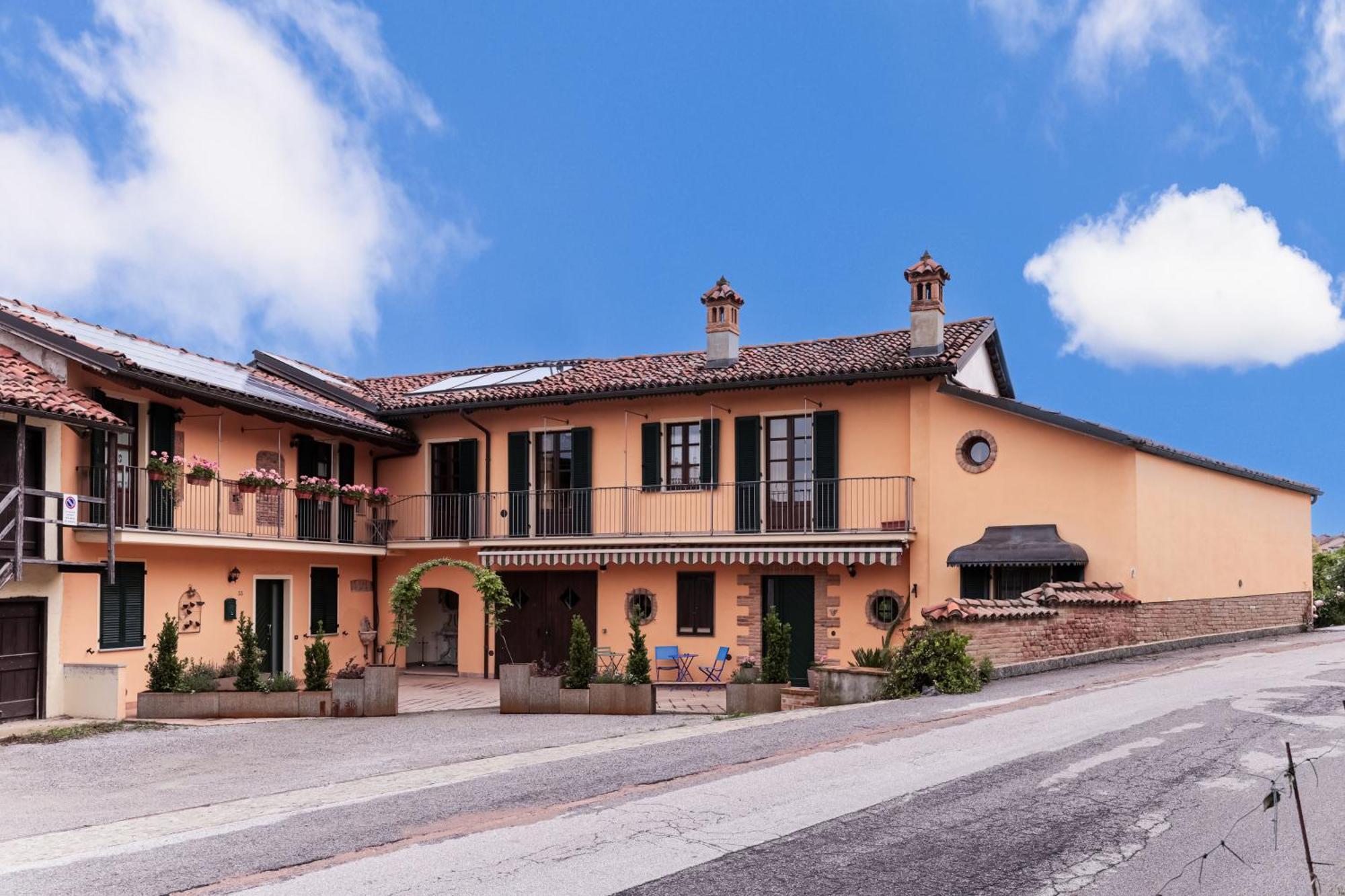 La Cantinella Country House La Morra Kültér fotó