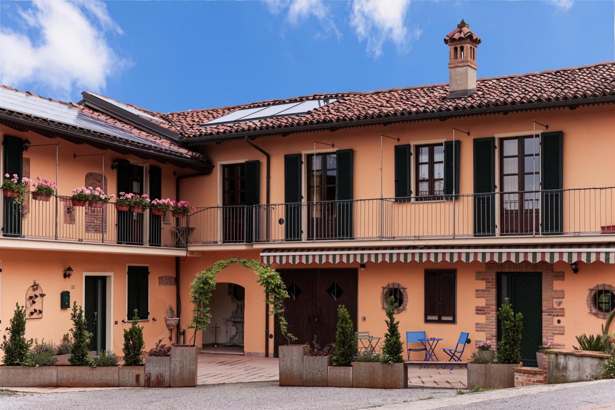 La Cantinella Country House La Morra Kültér fotó